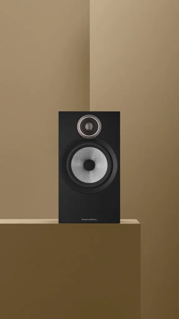 Bowers & Wilkins 606 S3 Bookshelf Speakers | Premium Hi-Fi Singapore